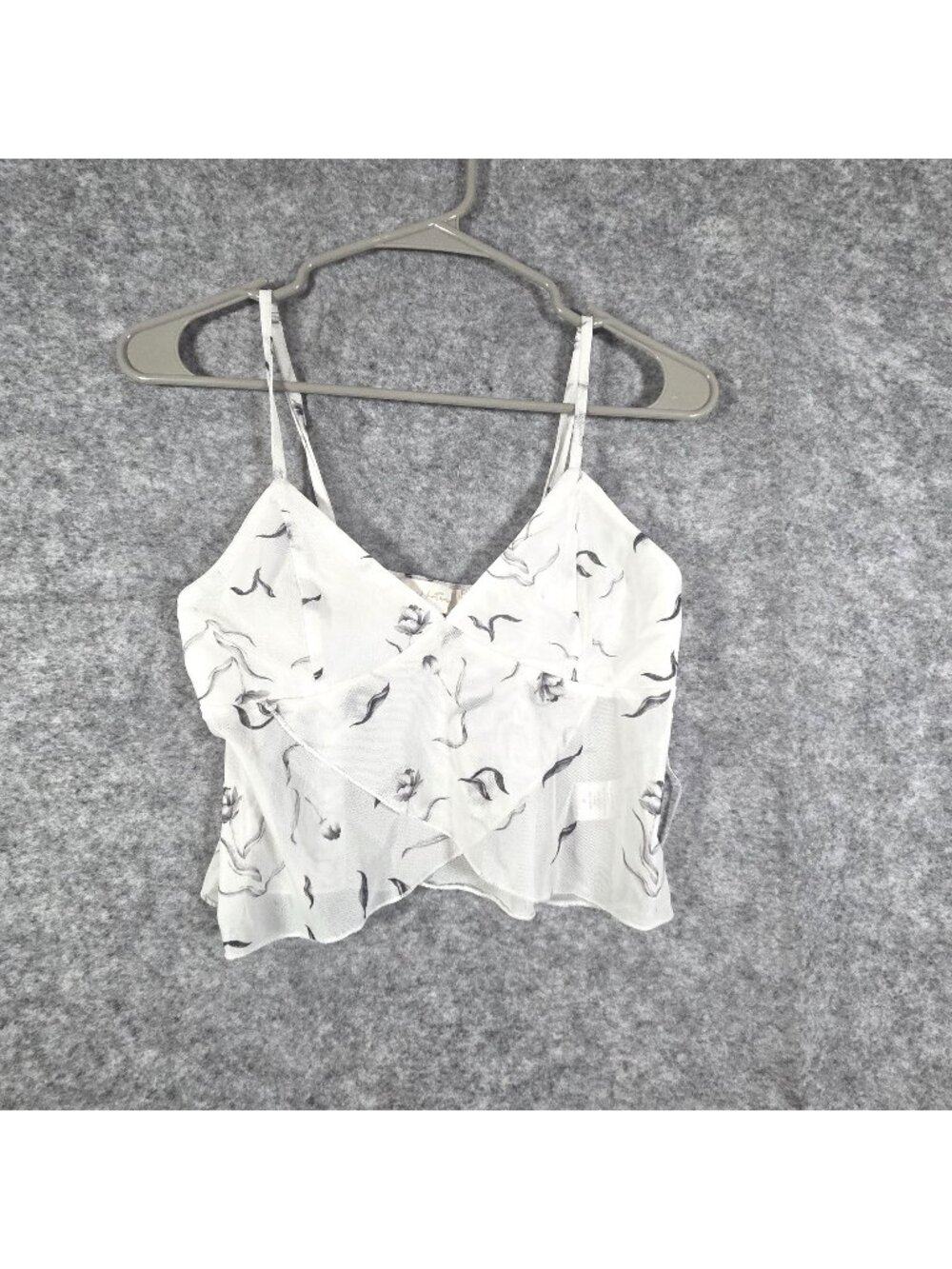 Beige Botany Women's Sleeveless Top White black floral  Size M